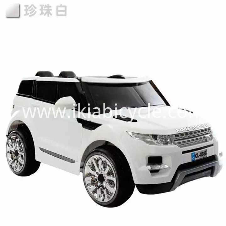 Couleur blanche enfant jouet balade sur voiture